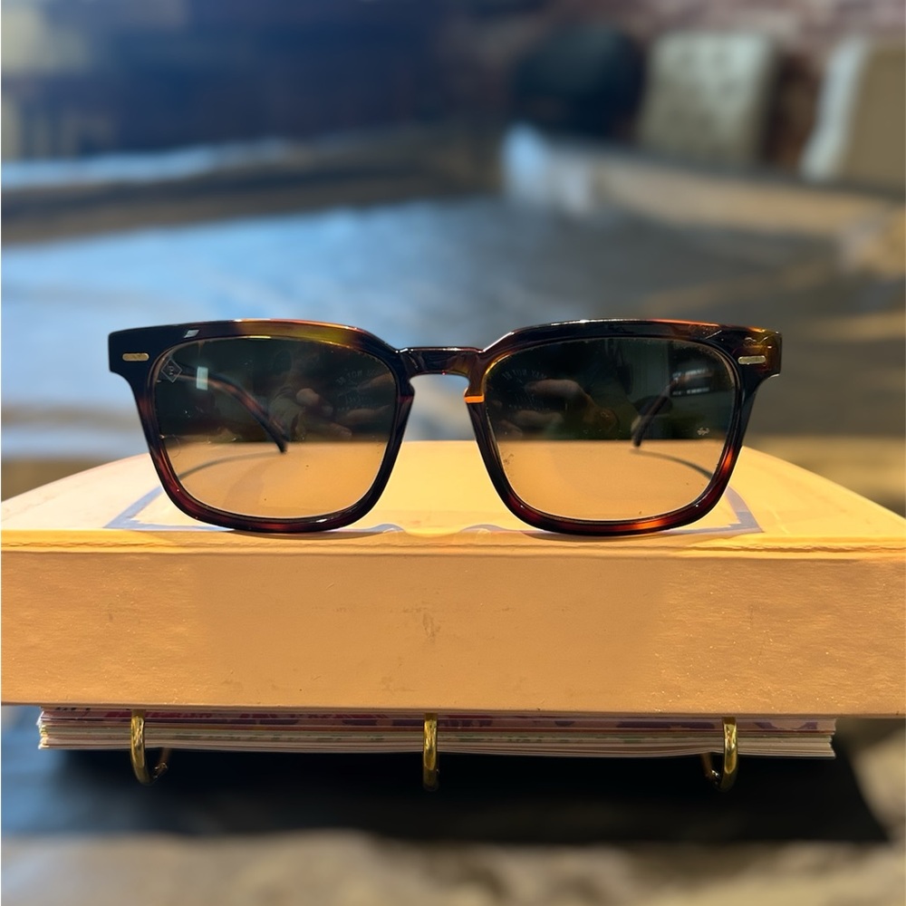 Raven Adin Handmade Kola Tortoise